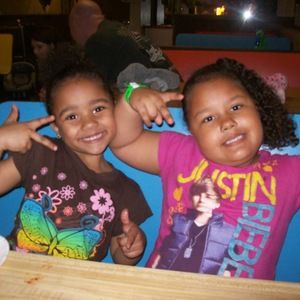 Meet your Posher, Monique